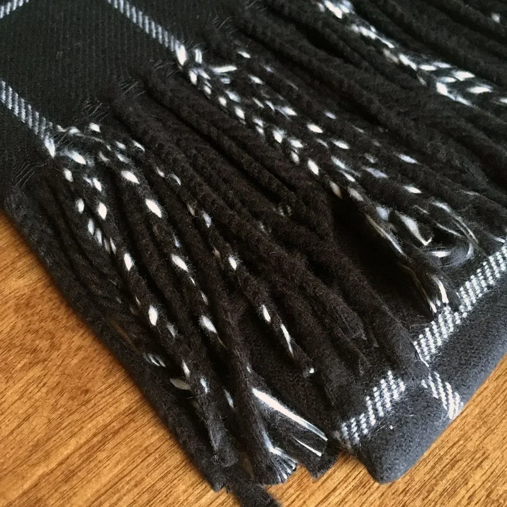 Lands' End black grid scarf NWT